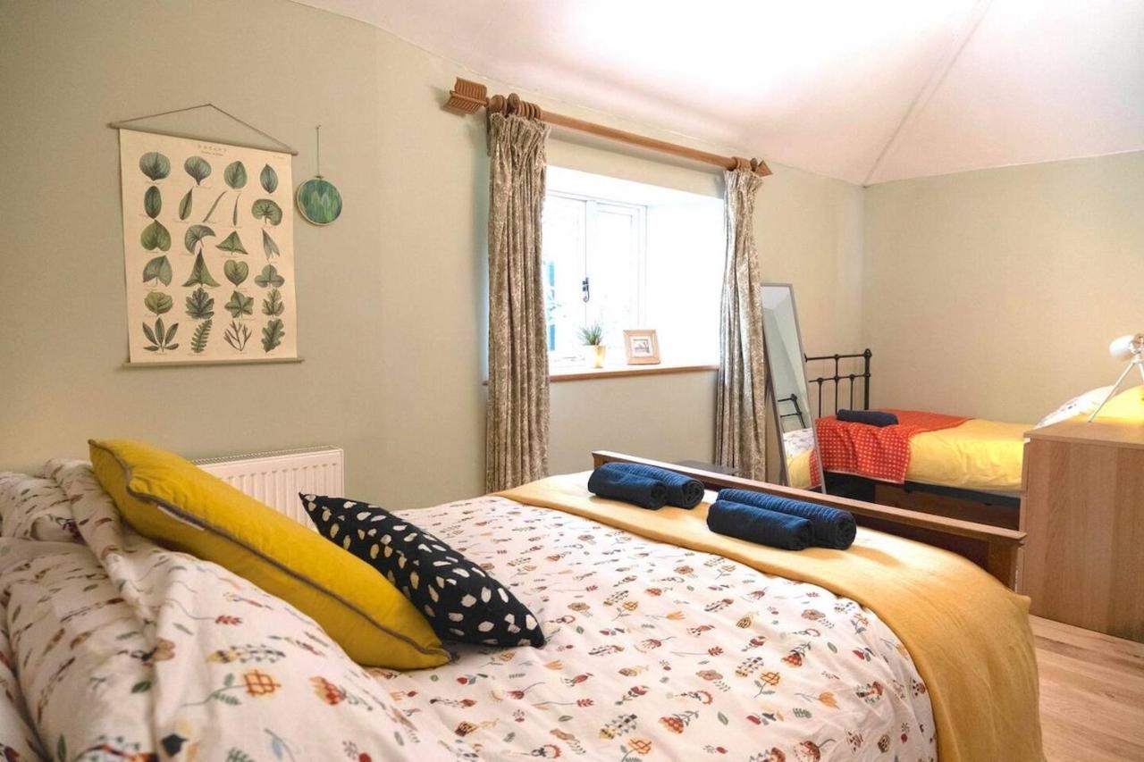 Lovely Property In The Heart Of Somerset, Sleeps 9 Шептън Малет Екстериор снимка